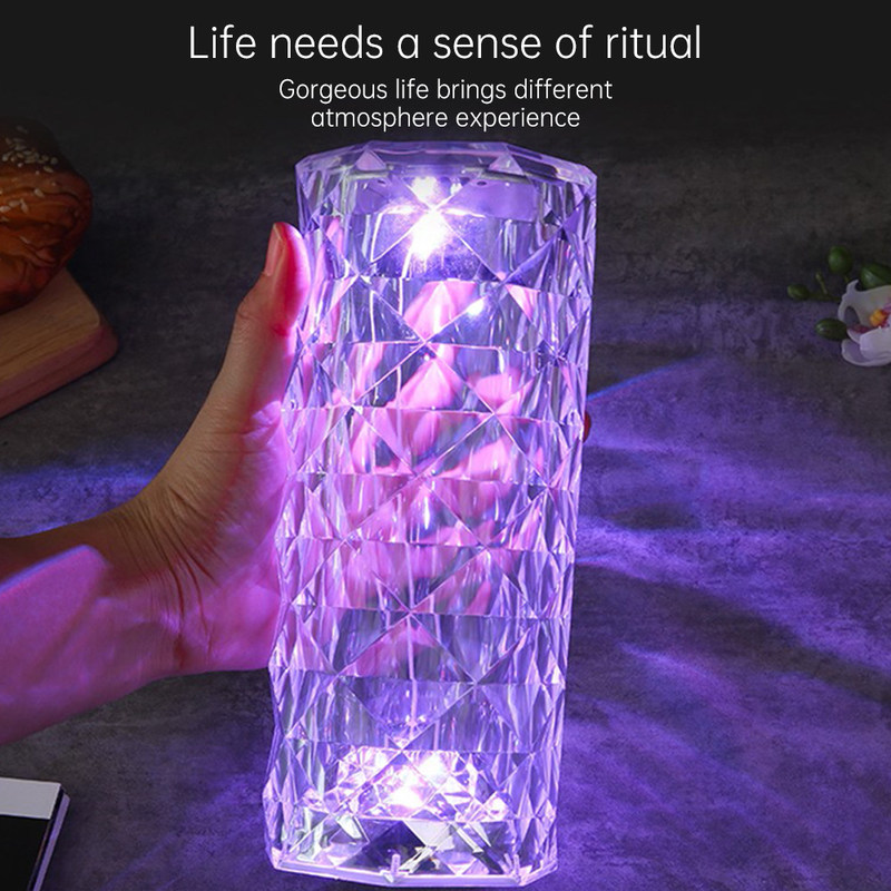 Moderno de tres colores RGB colorido rosa lámpara de mesa de lado de la cama control táctil oscurecimiento infinito